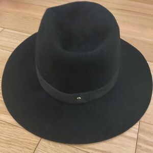 Janessa Leone black hat Sz S